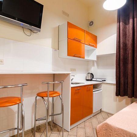 Economy Apartment On Rappoporta 7A-1 إلفيف المظهر الخارجي الصورة